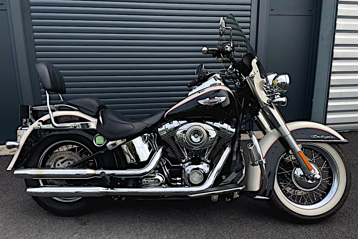 Une Harley-Davidson Softail Deluxe 2011, à vendre chez Leuk Motorcycle.