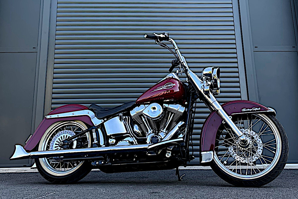 Une Harley-Davidson Softail Heritage Classic 2006, à vendre chez Leuk Motorcycle.